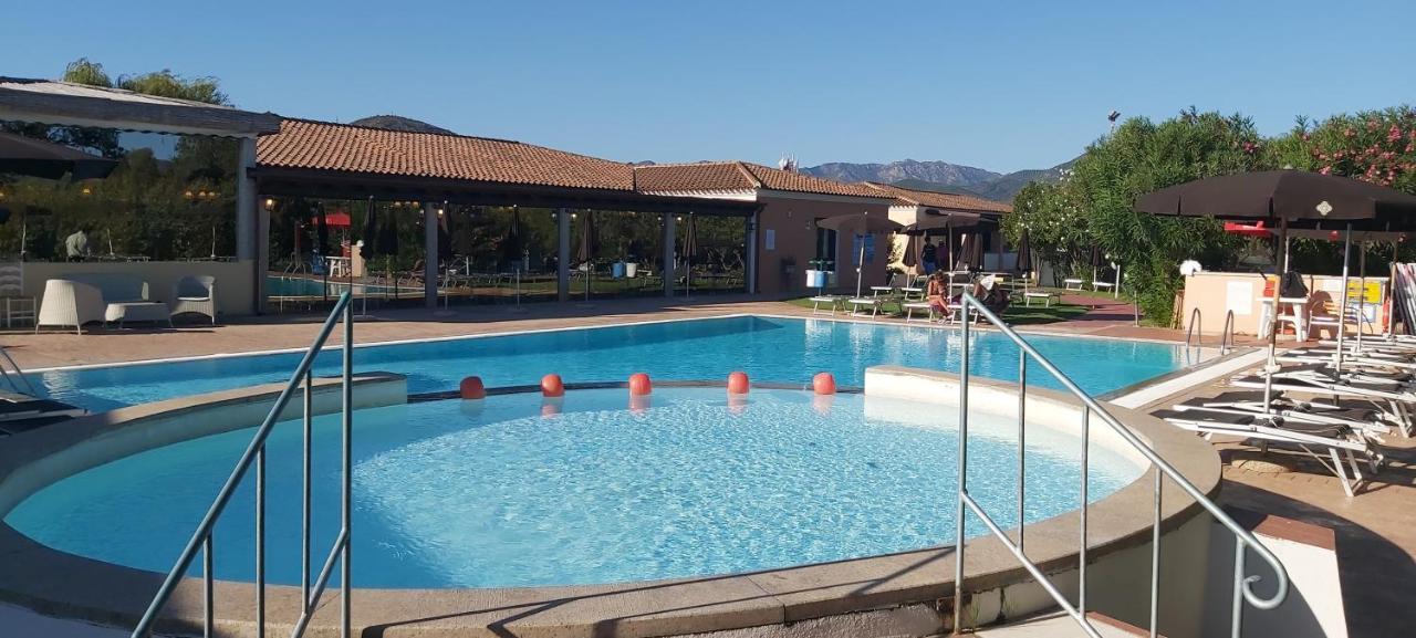 סאן תאודורו Li Suari Club Village מראה חיצוני תמונה