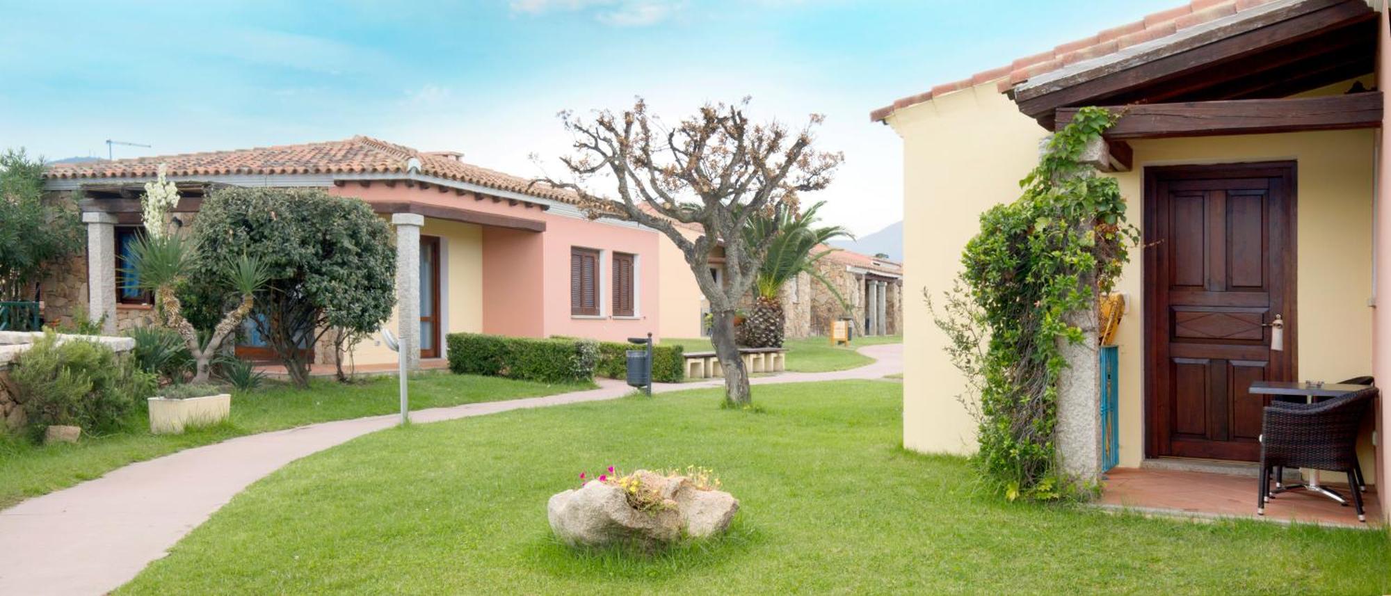 סאן תאודורו Li Suari Club Village מראה חיצוני תמונה