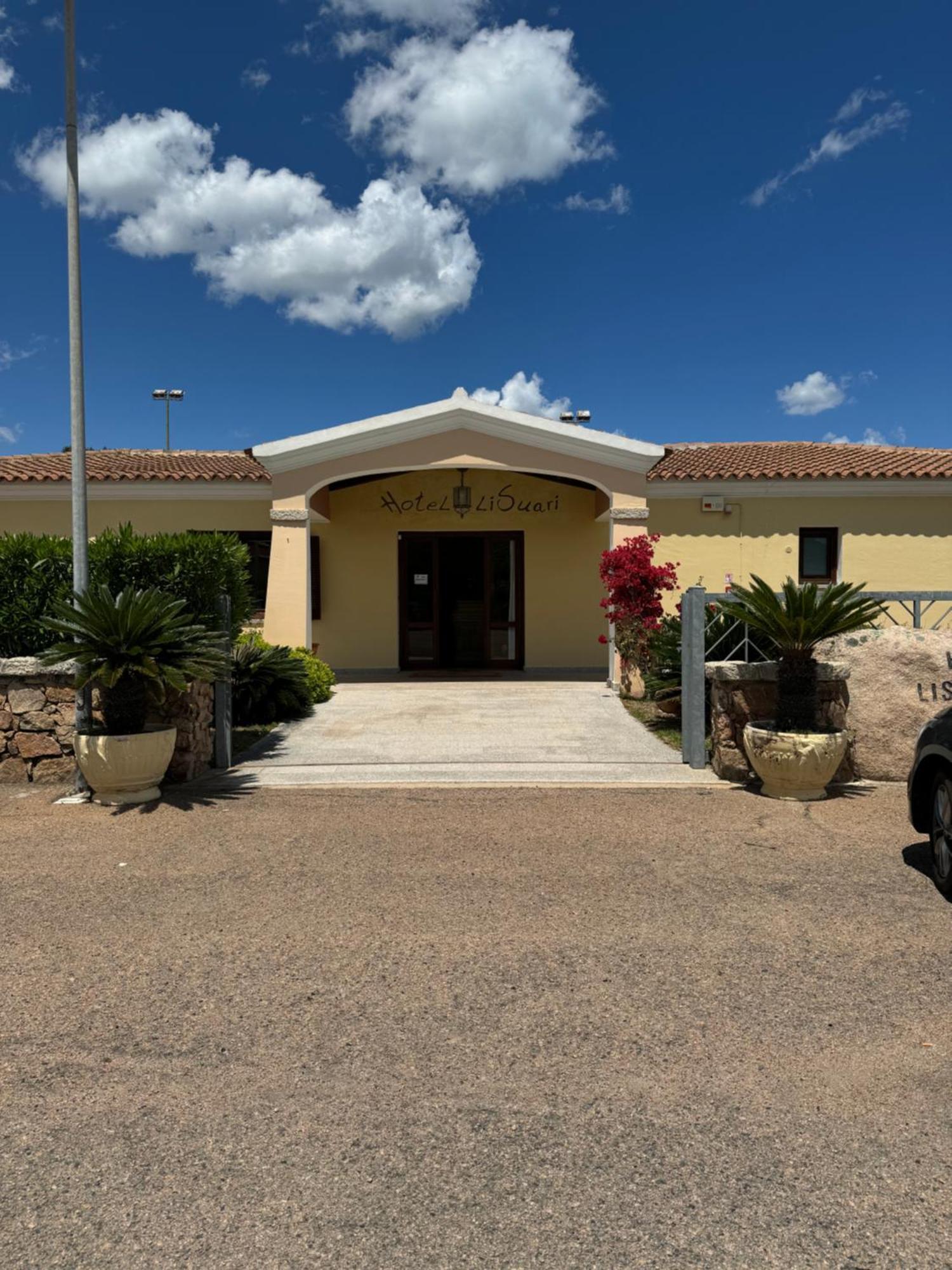 סאן תאודורו Li Suari Club Village מראה חיצוני תמונה