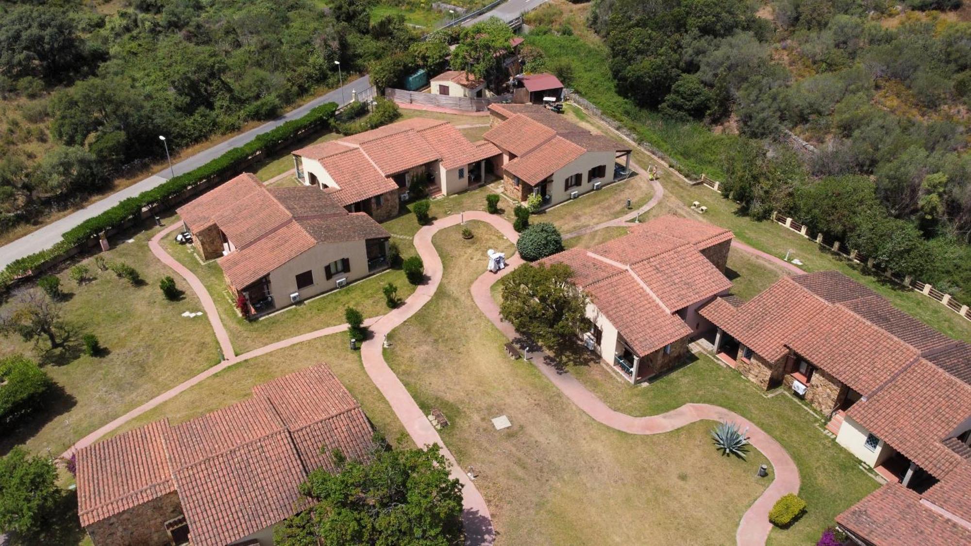 סאן תאודורו Li Suari Club Village מראה חיצוני תמונה