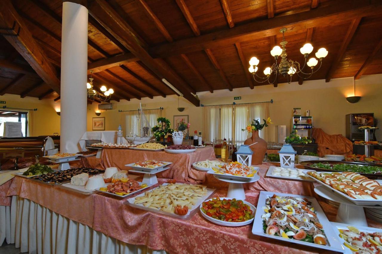 סאן תאודורו Li Suari Club Village מראה חיצוני תמונה